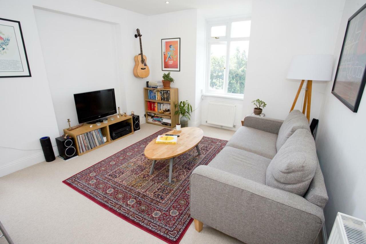 Bright 2 Bedroom Apt - Great Location - Free Parking Bournemouth Exteriör bild